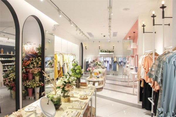 目前投资加盟伊顿贸易37°生活美学女装怎么样?