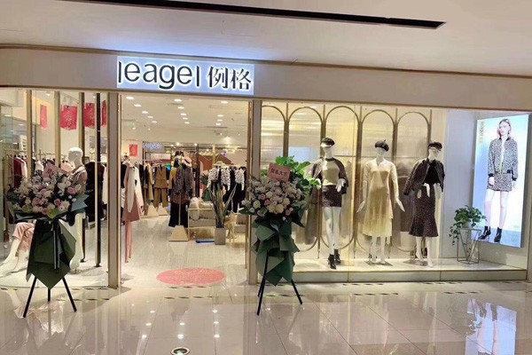 20万元开一家女装店 2020年值不值得投资