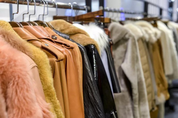 CHIC与中国（北京）国际皮草时装展合作签约仪式成功举行