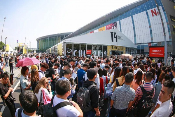 CHIC与中国（北京）国际皮草时装展合作签约仪式成功举行