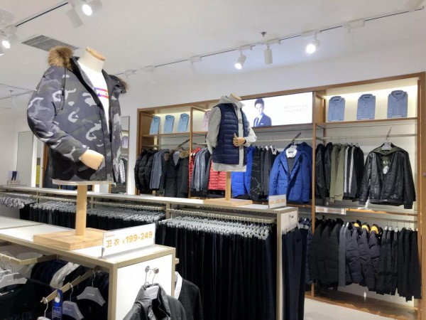 罗蒙新零售山东青岛黄岛区吾悦广场店盛大开业