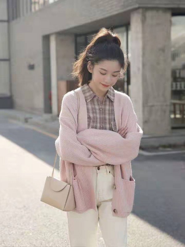 秋日造型女生怎么搭配更亮眼 可以运用什么单品