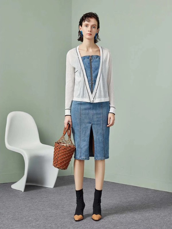 夏季裙子的搭配 这样穿让你在这个季节展现时尚魅力