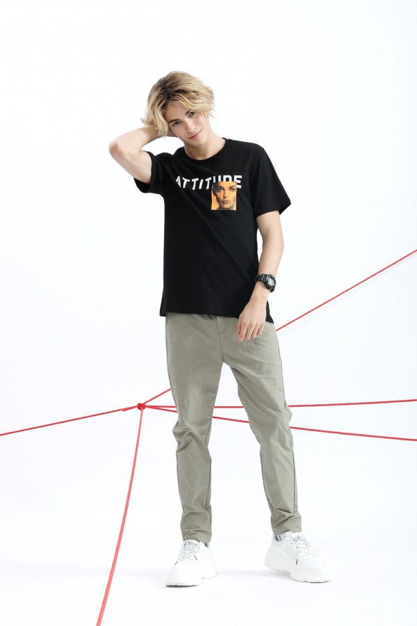 初秋怎么穿搭 Saslax莎斯莱思与你一同探索时尚的道路