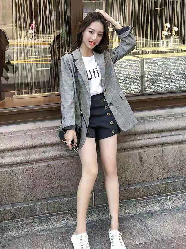 秋季流行的外套  宝洛莎带你了解秋的魅力