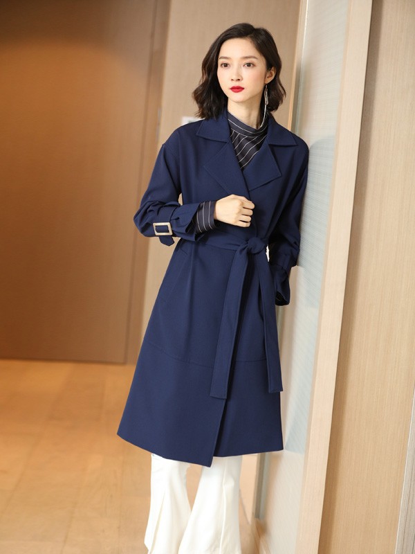 御姐范的造型怎么搭配 米思阳尽显女性魅力