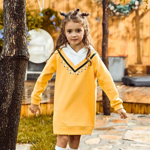 再不买秋装就来不及了 水孩儿提供品质小萌衣