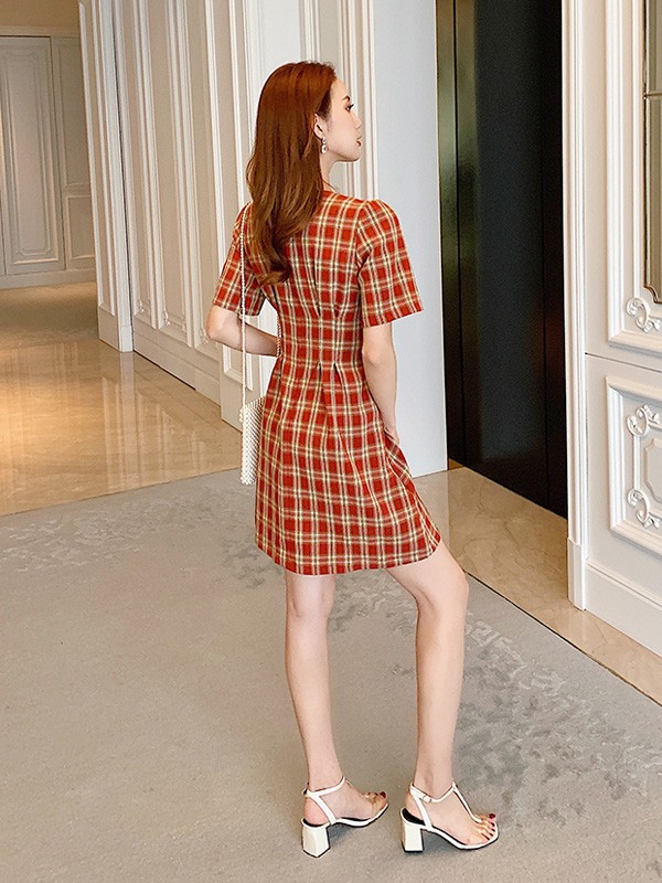 清新好看的连衣裙搭配 欧一坊为你解决搭配难题