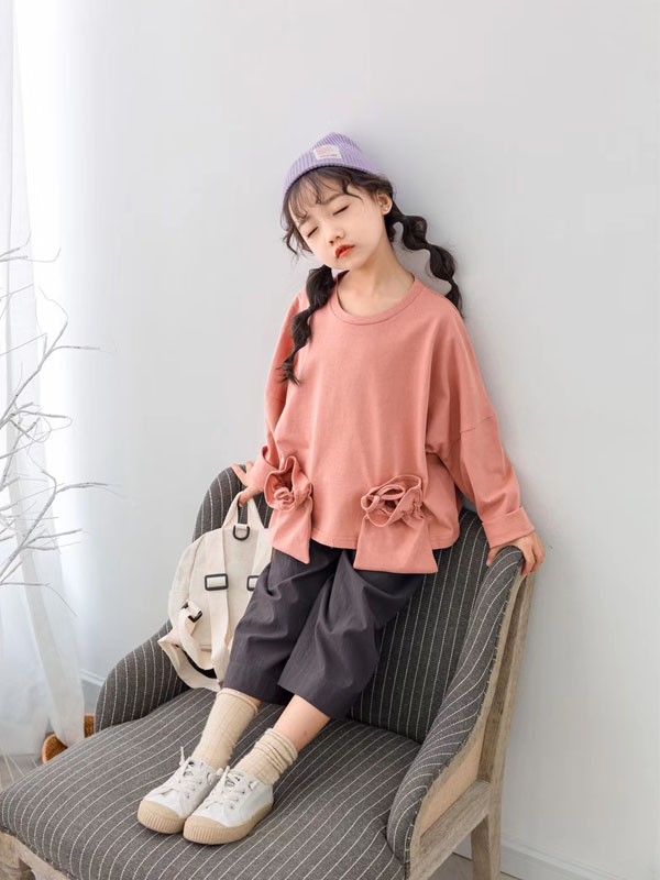 什么鞋子配中筒袜好看 小白鞋配什么颜色中筒袜好看