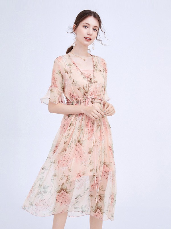 连衣裙让你穿出仙气十足 小个子女生也可以选择