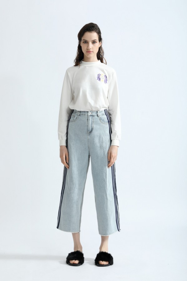 秋季女生穿搭什么好看 丹比奴一周穿衣搭配指南