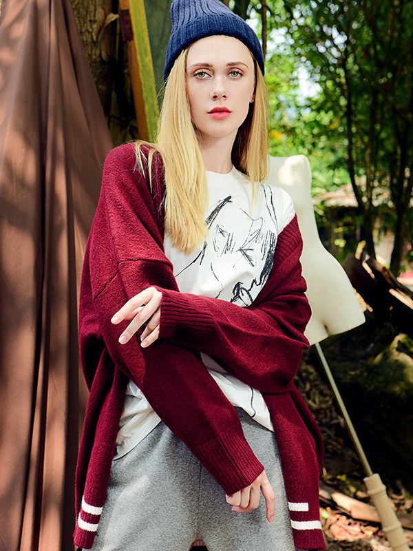 初秋针织衫这几款最流行 一件针织衫配所有