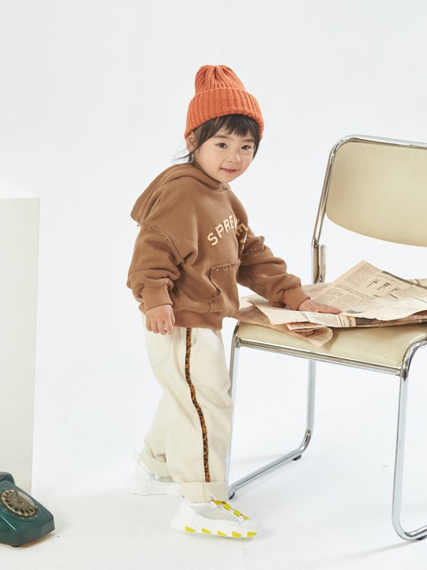 秋季小女孩的搭配分享 你想要的风格我们都有