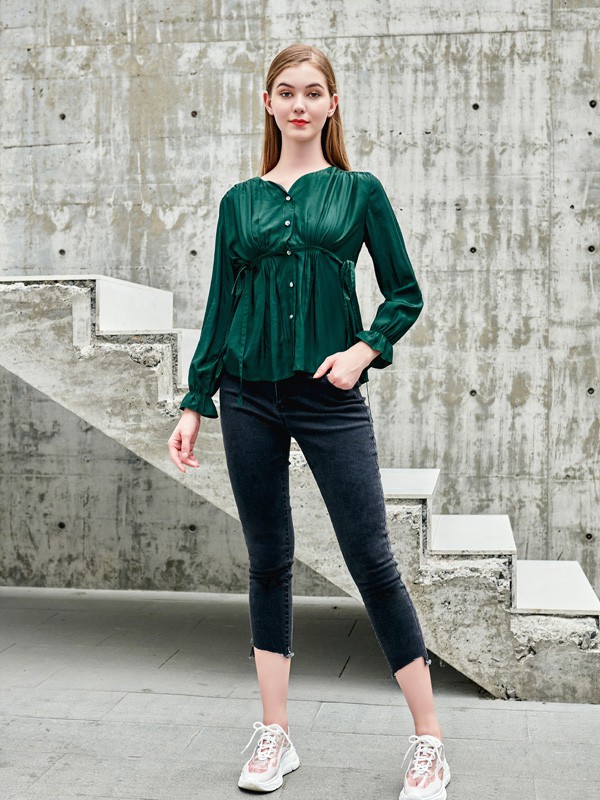 格纹西装外套怎么搭配更时髦 什么色系单品衬肤色