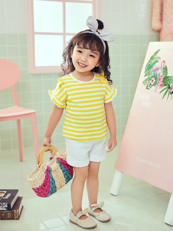 女孩子夏季清新搭配 淑女有俏皮哦