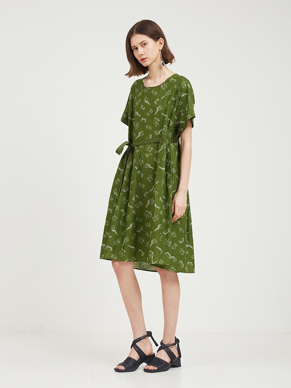 简约休闲宽松搭配 让你体会其中舒适的奥妙