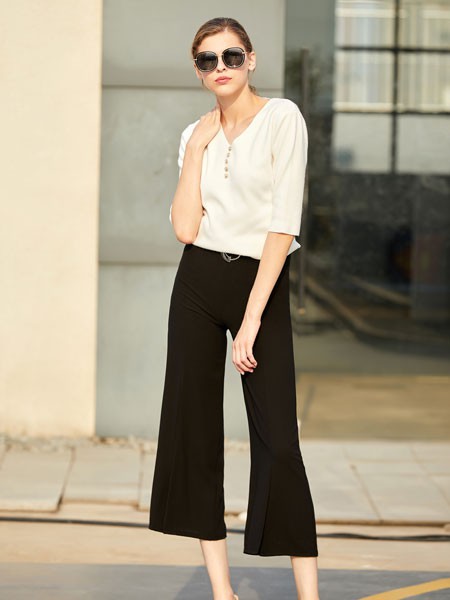 早秋你可能还缺少这款百搭裤子