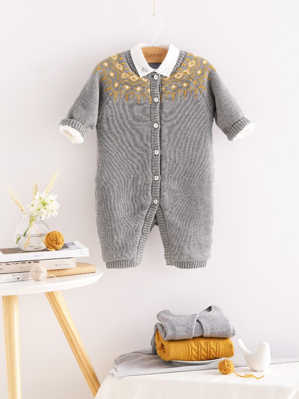 对于宝宝来讲什么样的衣服很合适