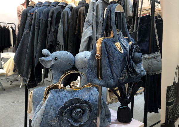 2019CHIC秋季展会盛大开幕!玉云裳大放光彩!