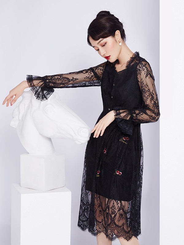 国庆出游怎么穿搭更上镜 峦左让你的衣品时刻在线