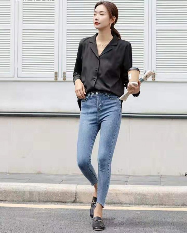 初秋衬衣怎么挑选 怎么运用衬衣打造出通勤造型