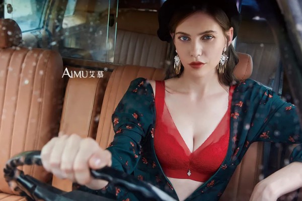 胸部外扩有什么危害?如何选择内衣