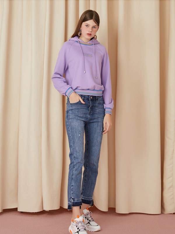 女生怎么打造出时尚的休闲造型 加末为你提供穿搭参考