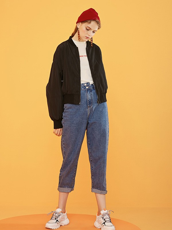 女生怎么打造出时尚的休闲造型 加末为你提供穿搭参考