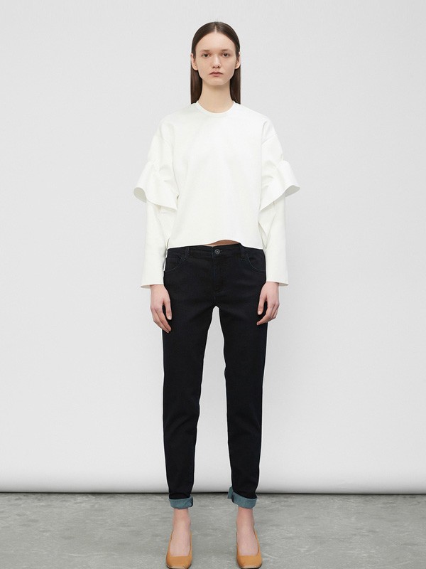 初秋女生可以怎么搭配 Less有哪些品质穿搭