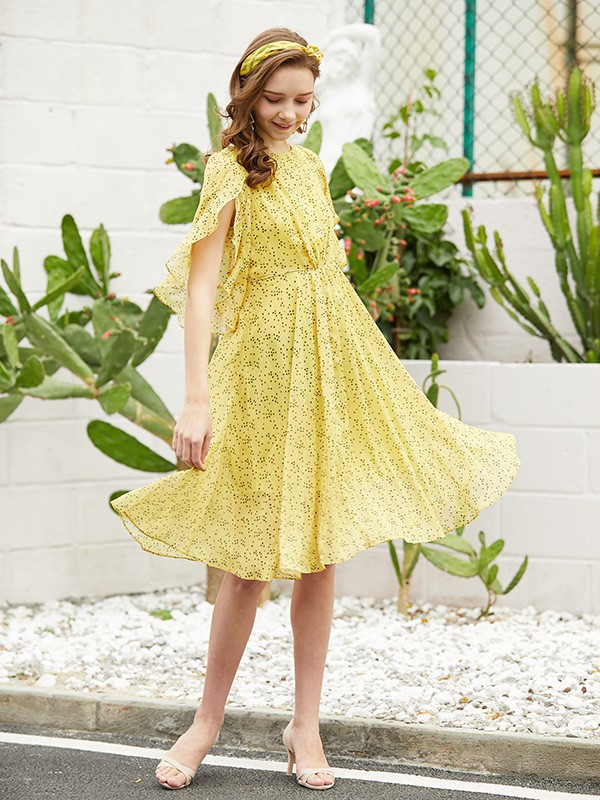 衣服颜色搭配什么好 连衣裙给你解答