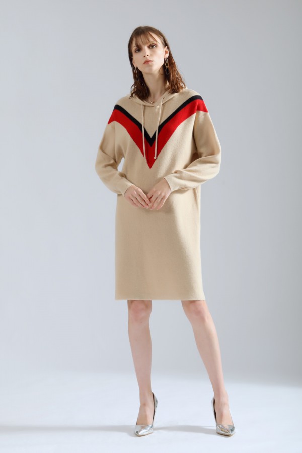 丹比奴女装秋季爆款来袭 集风度与温度于一体的毛衣单品