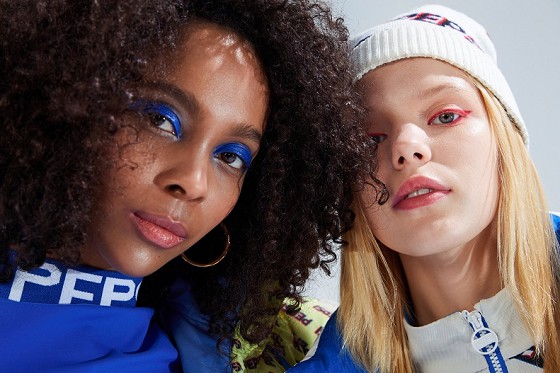 羽绒服爆卖的秘密——艾莱依为年轻人改变的决心