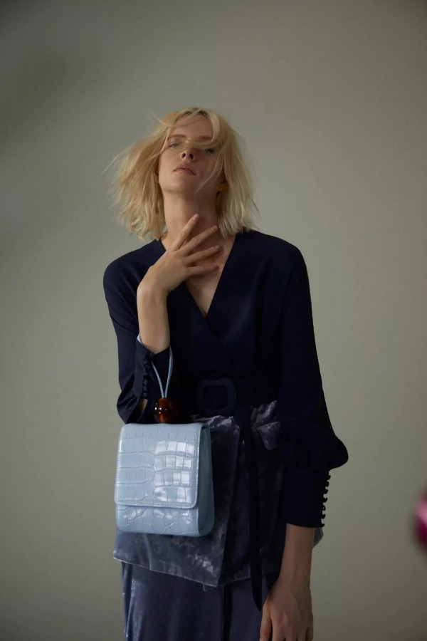 M.HITI丝绒面料搭配 丝绒单品如何搭配好看