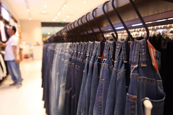 男装店开业 ROMON罗蒙新零售南阳方城店盛大开业