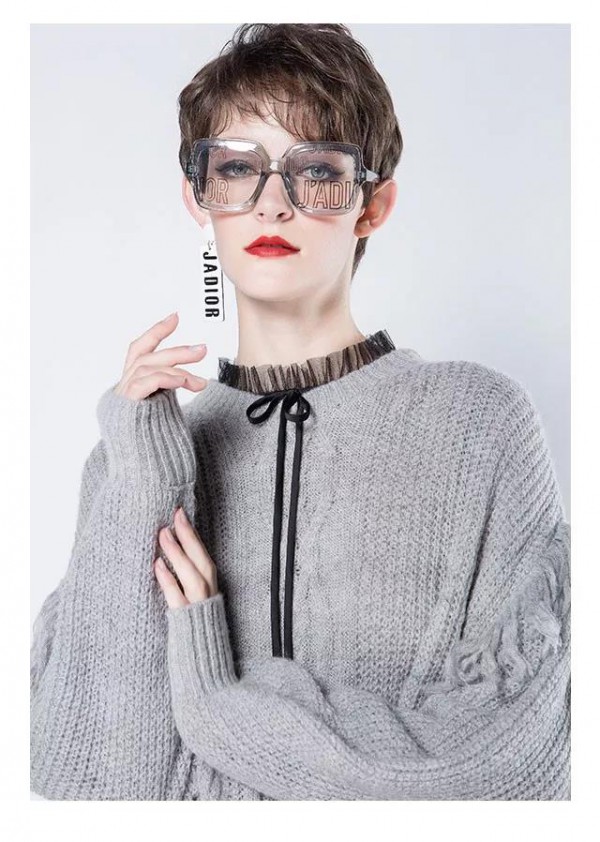 JA国庆霸屏朋友圈美照怎么晒 当然是缺一款美衣