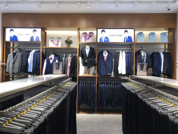 男装加盟哪家强 罗蒙新零售上海徐家汇华泾龙湖店盛大开业