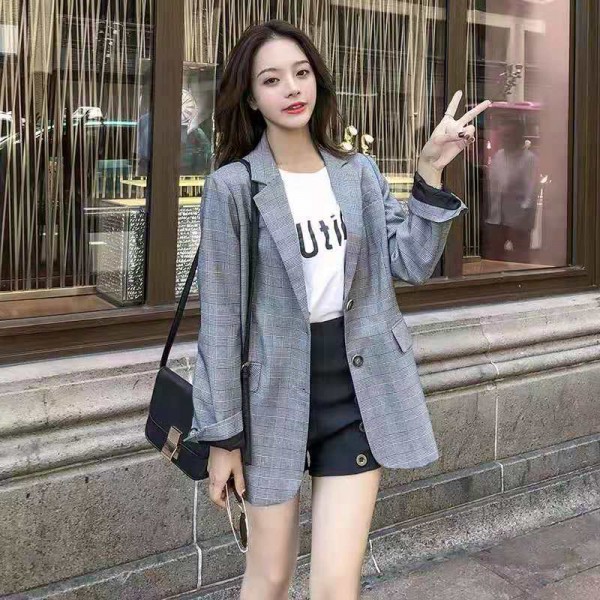 初秋西装怎么搭配更有范 get穿搭技巧提升衣品