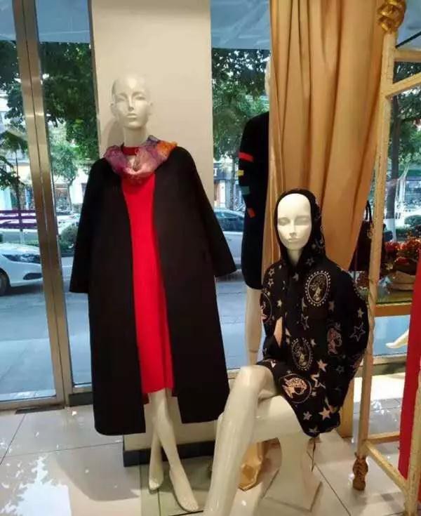 柏盈女装长平新店元旦佳节隆重开业