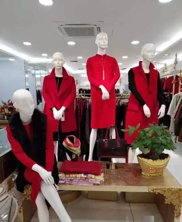 柏盈女装长平新店元旦佳节隆重开业