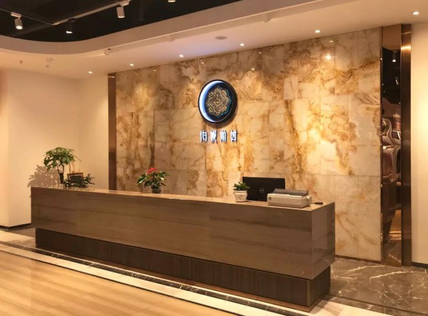 2020元旦首发 伯妮斯茵女装重庆再添旗舰