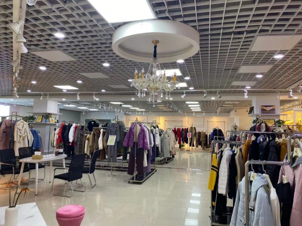 阿莱贝琳品牌尾货库存女装分享加盟要注意的问题