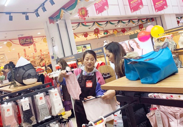 热烈祝贺都市新感觉吉林德惠新店盛大开业!