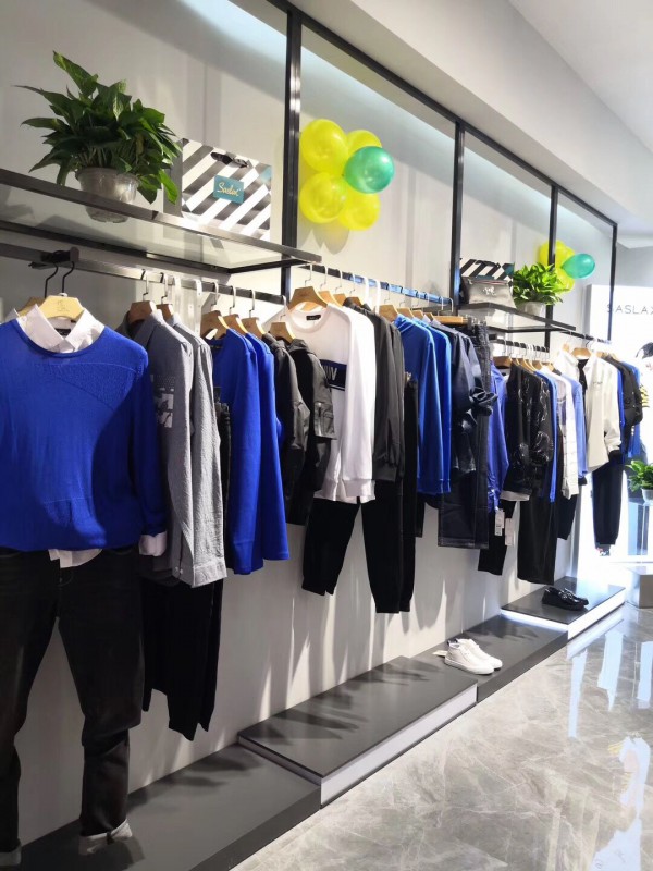 莎斯莱思男装湖北新店盛大开业!欢迎大家的进店选购!