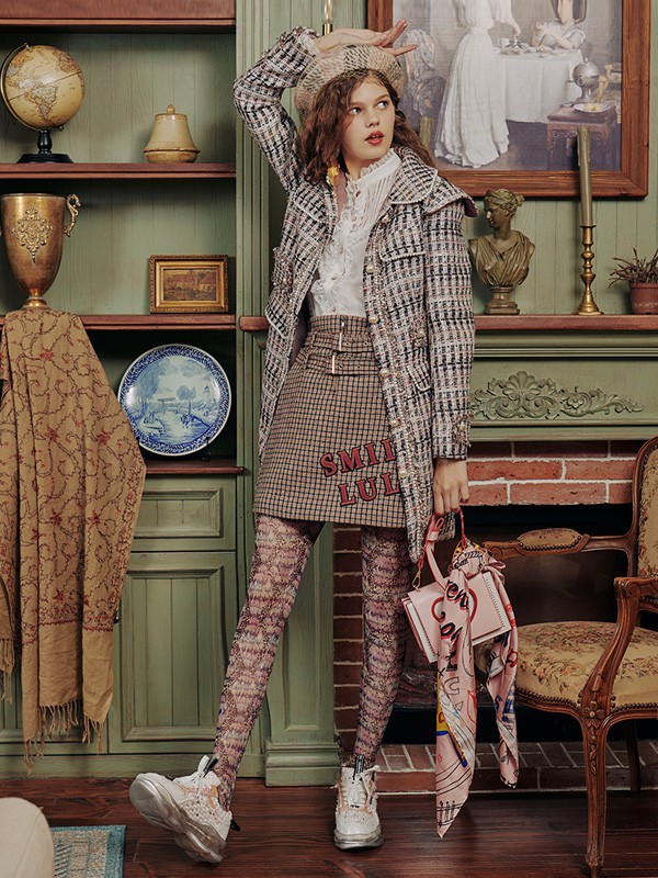 开春的时髦穿搭 让我爱露露穿出你的女人味