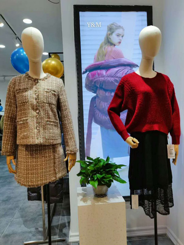 热烈祝贺Y&M雅秒女装与四川泸州成功签约!