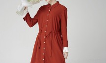 创业时代选择什么项目比较赚钱？墨曲女装怎么样？