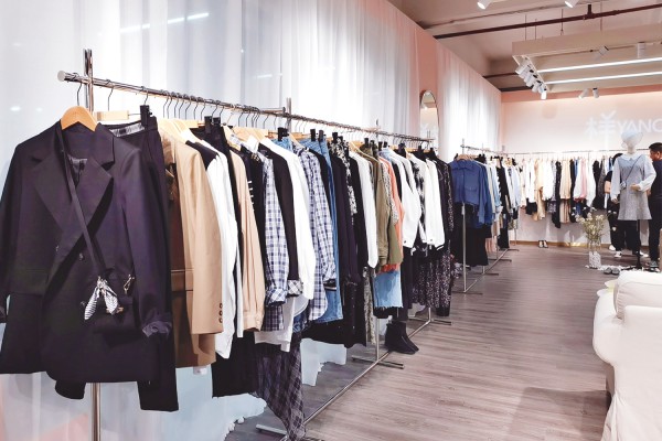 样儿服饰2021春季新品发布会于广州盛大启幕!