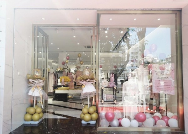 秋天去哪里逛街好 ANOTHER ONE女装江门新会店等你来!