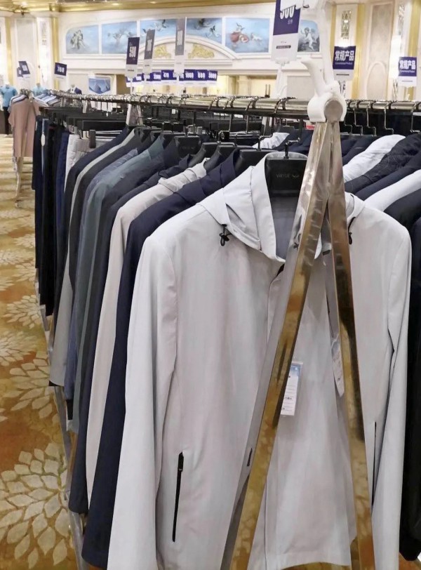 富绅•万众衣心丨2021春夏新品订货会圆满落下帷幕!