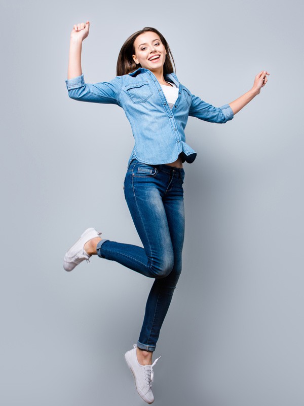 零码成衣时尚新品来袭 这个秋天一定不能错过!